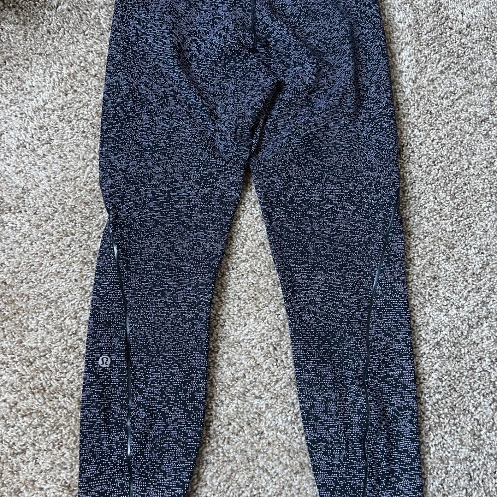 Lululemon Quick Pace 7/8 Tight (25") Soundwave White Black - Picture 3 of 5